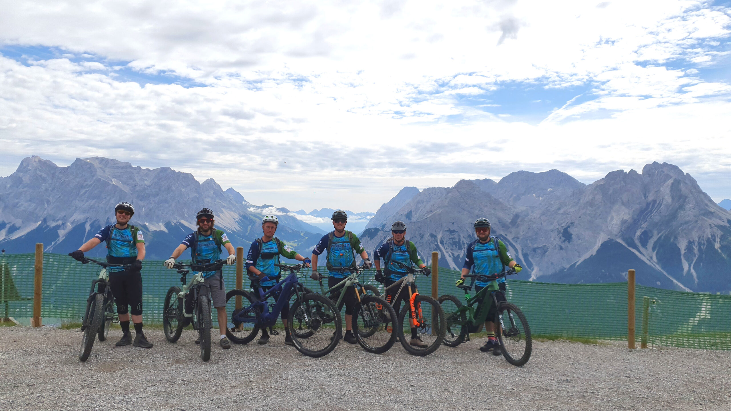 Alpencross Lermoos Comer See mit dem E MTB die Crew von mtb-moments.de Michaque Kaiser, Martin Strauß, Joachim Jooss, Klaus Stark, Mark Saur & Oliver Thum