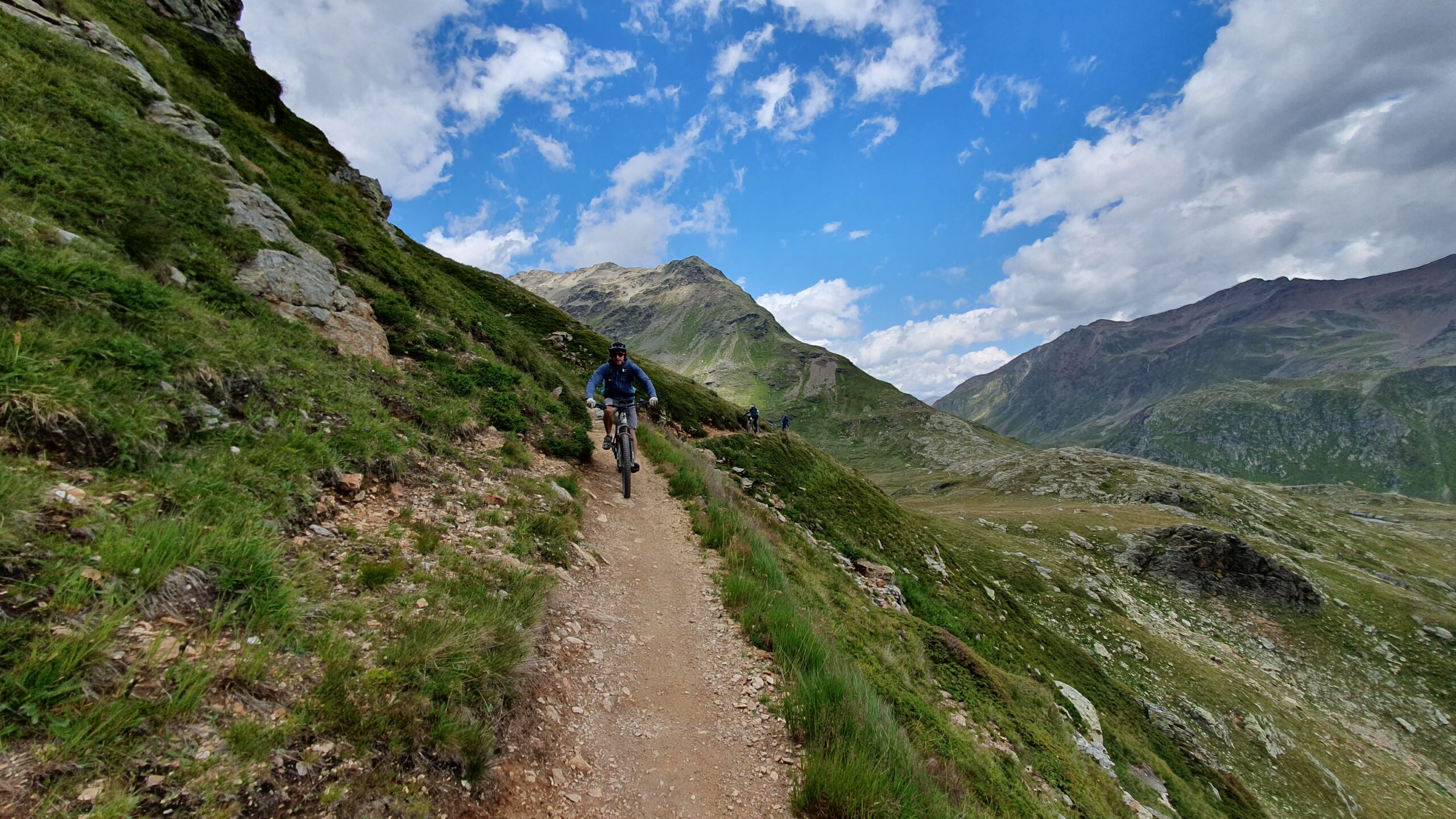 Alpencross Lermoos Comer See mit dem E MTB Livigno