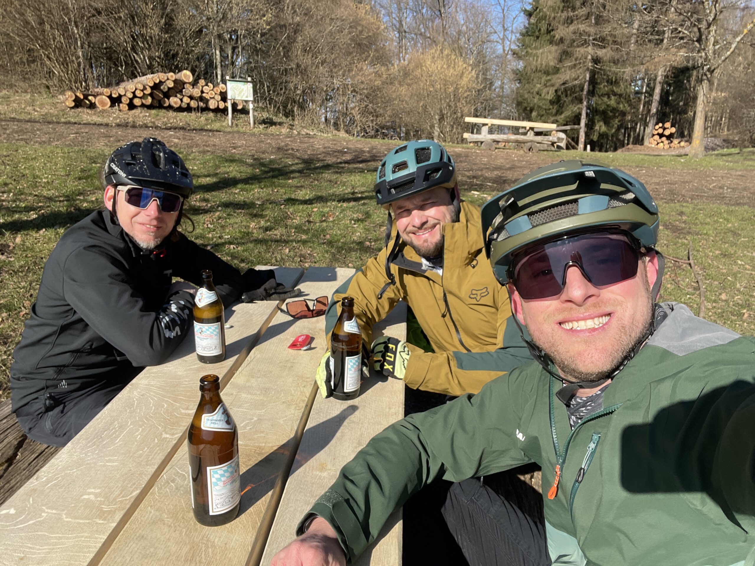 Pause muss sein auf den Freiburger Trails. Tolle Aussichten auf den Schwarzwald laden dazu ein